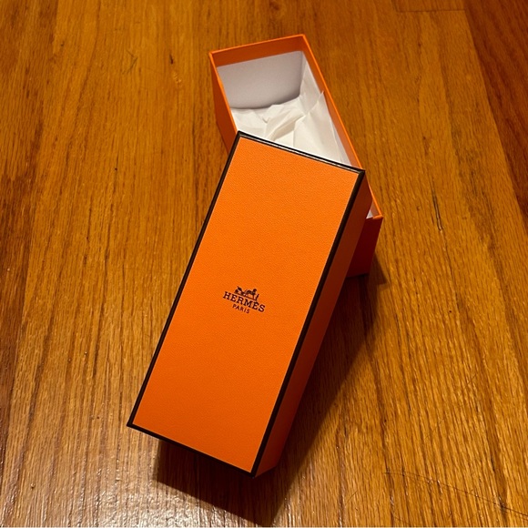 Small Hermes Gift Box - Picture 3 of 9